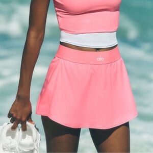 ALO Yoga Neon Bubblegum Match Point Size Small